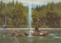 Delcampe - ESPAÑA La Granja De San Ildefonso Fuente La Carrera De Caballos Unposted #SAU407 - Segovia