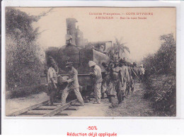 Delcampe - CÔTE D'IVOIRE: ABIDJEAN: Sur La Voie Ferrée, Train - Très Bon état - Elfenbeinküste
