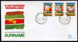 Delcampe - SURINAME E142 FDC 1990 - Onafhankelijkheidsjubileum 1975-1990 - Surinam