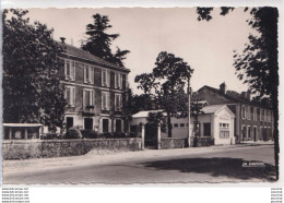 Delcampe - B20-47) LAVARDAC - LOT ET GARONNE - LA MAIRIE ET LES BAINS DOUCHES - ( 2 SCANS ) - Lavardac