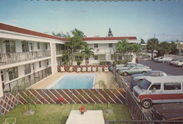 Delcampe - USA Lake Worth Aruba Arms Motel Pool Guest Suites #PBG396 - Miami