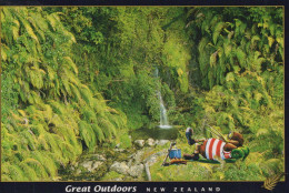 Delcampe - New Zealand New Zealand Forest Waterfall Cartoon Kiwi Unposted #PBG243 - Neuseeland