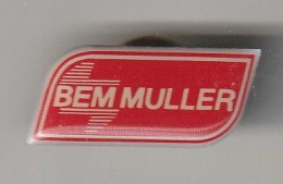 Delcampe - PIN'S BEM MULLER . MATERIEL DE GARAGE . SCAN - Marques