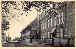 Delcampe - RAVELS - O.L. Vrouw Van De Kempen - Open-lucht-school Voor Zwakke Meisjes - De Voorkant. - Ravels