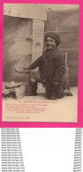 Delcampe - CPA (Réf: Z2344) (FÊTES VŒUX NOËL) Le Noël Du Petit Ramoneur Sabots - Sonstige & Ohne Zuordnung