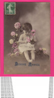 Delcampe - CPA (Réf: Z 3392) (FANTAISIE BÉBÉS) Bébé Dans Les Roses Bonne Année - Babies