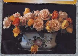 Delcampe - Petit Calendrier De Poche 2003 Fleurs  Roses  - Tremblay En France Seine St Denis - 3 Volets - St Jean - Petit Format : 2001-...