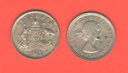Delcampe - Australia 6 Pence 1960 Sixpence Australie Six Pence 1960 Silver Coin Queen Elizabeth - Sixpence