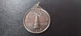 Delcampe - Médaille Commémorative Centrale Des Mineurs Liège 1890-1950 - 60e Anniversaire - 25 Années D'affiliation - Autres & Non Classés