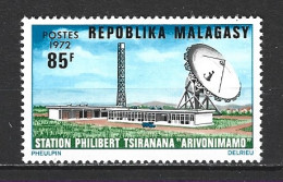 Delcampe - MADAGASCAR. N°499 De 1972. Station "Arivonimamo". - Africa