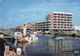 Delcampe - 30 LE GRAU DU ROI L ENTREE DU CHENAL ET LE QUAI COLBERT - Le Grau-du-Roi