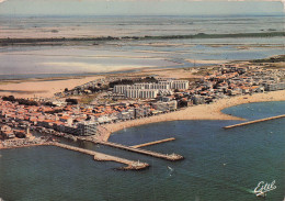Delcampe - 30 LE GRAU DU ROI LES JETEES ET L ENTREE DU PORT - Le Grau-du-Roi
