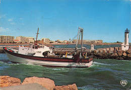Delcampe - 30 LE GRAU DU ROI L ENTREE DU PORT - Le Grau-du-Roi