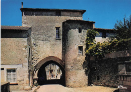 Delcampe - 86 CHARROUX VIEUX PORCHE - Charroux