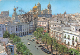 Delcampe - ESPAGNE CADIX PLACE DE SAN JUAN DE DIOS - Sonstige & Ohne Zuordnung