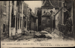 Delcampe - CPA Soissons Aisne, Bataille De L'Aisne, Un Village Pres Soissons, Kriegszerstörung 1. WK - Andere & Zonder Classificatie