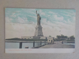 Delcampe - AU + RAPIDE  -  CPA ETATS UNIS - NEW YORK - STATUE OF LIBERTY -    VOYAGEE TIMBREE - Sonstige & Ohne Zuordnung