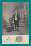 Delcampe - Carte Photo Enfant Souvenir Du 20 Mai 1907 Société Lumière Lyon - Abbildungen