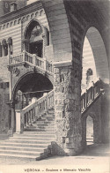 Delcampe - B146 Italy Verona Scalone E Mercato Vecchio Stairs Vintage Postcard - Verona