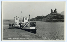 Delcampe - ISLE OF SKYE : THE FERRY AND CASTLE MOIL, KYLEAKIN (MORRIS MINI) / YORK, APPLETREE VILLAGE, BRAMLEY GARTH (PETRIE) - Veerboten