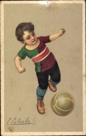Delcampe - Artiste CPA Colombo, E., Knabe Mit Fußball - Sonstige & Ohne Zuordnung