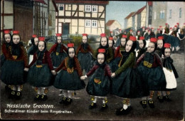 Delcampe - CPA Schwälmer Kinder Beim Ringelreihen Im Dorf - Kostums