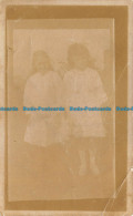 Delcampe - R139002 Two Girls. Old Photography. Postcard - Monde