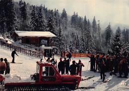 Delcampe - Carte Postale [88] Xonrupt Longemer Chasse Neige Au Pied Des Pistes  Très Beau Plan - Xonrupt Longemer