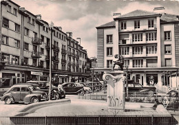 Delcampe - Carte Postale 88. Epinal Place Pinot   Voitures    Très Beau Plan - Epinal