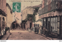 Delcampe - 47) ASTAFFORT - RUE DU VERT ET DE LA MAIRIE -  MAISON DU PRIX FIXE MODES - HABITANTS - CARTE TOILEE COULEURS - 1908 - Astaffort