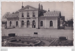 Delcampe - L11-45) LA  FERTE SAINT  AUBIN - LOIRET - LA GARE - EN 1958 - ( 2 SCANS ) - La Ferte Saint Aubin