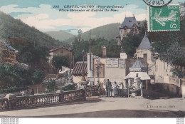 Delcampe - L10-63) CHATEL - GUYON - PLACE BRESSON  ET ENTREE DU PARC -  KIOSQUE - HABITANTS -  COLORISEE - Châtel-Guyon