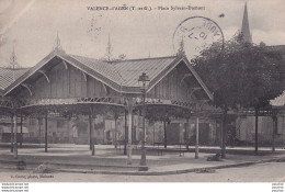 Delcampe - L12-82) VALENCE D ' AGEN - PLACE  SYLVAIN - DUMONT - LA HALLE - EN 1910 - ( 2 SCANS ) - Valence