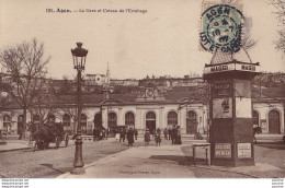 Delcampe - 47) AGEN - LA GARE ET LE COTEAU DE L ' ERMITAGE - ANIMEE - CALECHE - HABITANTS - KIOSQUE MAGGI - CHOCOLAT MENIER - 1907 - Agen