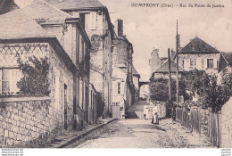 Delcampe - L38-61) DOMFRONT - ORNE - RUE DU   PALAIS  DE JUSTICE - ANIMATION - HABITANTS - ( 2 SCANS ) - Domfront