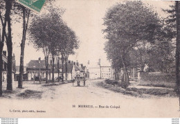 Delcampe - L29-80) MOREUIL - SOMME - RUE DE CREQUI - ANIMATION - EN 1915 - ( 2 SCANS ) - Moreuil