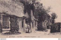 Delcampe - L5-37) VOUVRAY - INDRE ET LOIRE -  LES PATYS - HABITATIONS TROGLODYTES - ANIMATION - HABITANTS -  ( 2 SCANS ) - Vouvray