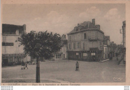 Delcampe - L4-46) GOURDON - LOT - PLACE DU 4 SEPTEMBRE ET AVENUE CAVAIGNAC  - ( 2 SCANS ) - Gourdon