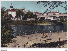 Delcampe - L10-47) CASTELMORON SUR LOT -  LA PLAGE ET L ' HOTEL DE VILLE - ANIMATION - BAIGNEURS -  ( 2 SCANS ) - Castelmoron