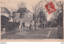 Delcampe - L8-93) LES LILAS - RUE DE L ' AVENIR  - ANIMATION -  HABITANTS -  ATTELAGE - EN 1912 - Les Lilas