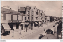 Delcampe - L14- BATNA –  ALGERIE - AVENUE DE LA REPUBLIQUE -  COMPAGNIE ALGERIENNE DE CREDIT ET DE BANQUE - ( 2 SCANS ) - Batna