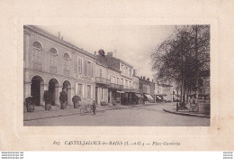 Delcampe - L20-47) CASTELJALOUX LES BAINS - PLACE  GAMBETTA - ( 2 SCANS ) - Casteljaloux