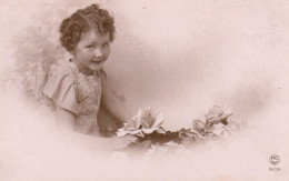 Delcampe - ENFANT FILLE - Abbildungen