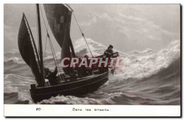 Delcampe - CPA Bateau Voilier Dans Les Brisants - Fischerei