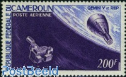 Delcampe - Cameroon 1966 200F, Stamp Out Of Set, Mint NH, Transport - Space Exploration - Kamerun (1960-...)