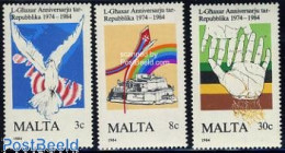 Delcampe - Malta 1984 10 Years Republic 3v, Mint NH, Nature - Birds - Pigeons - Malta