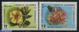 Delcampe - New Caledonia 1980 Flora 2v, Mint NH, Nature - Flowers & Plants - Unused Stamps