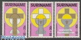 Delcampe - Suriname, Republic 1988 Easter 3v, Mint NH, Religion - Religion - Surinam