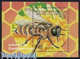 Delcampe - Congo Republic 1994 Honey Bee S/s, Mint NH, Nature - Bees - Insects - Autres & Non Classés