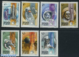 Delcampe - Hungary 1982 Space Flights 7v, Mint NH, Nature - Transport - Dogs - Space Exploration - Ungebraucht